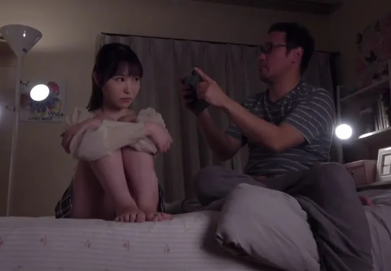 Mẹ tái hôn, con chim nhỏ nghiệt ngã bị bố dượng đâm cả lỗ trên lẫn lỗ dưới