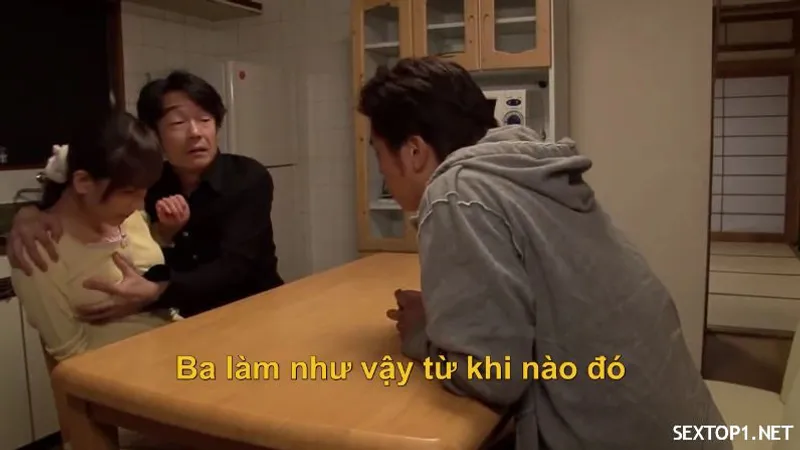 Bố và anh ông xã ép làm tình nàng dâu vietsub